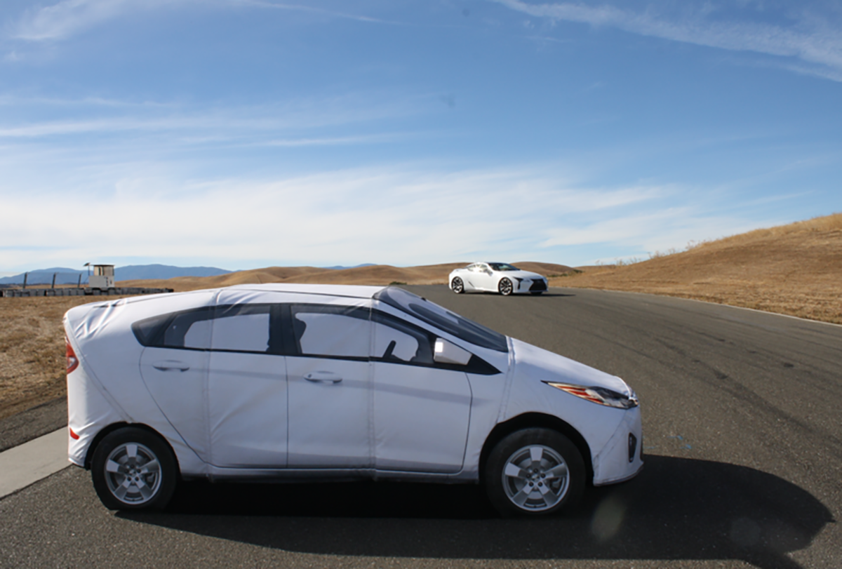 Vehicle obstacle on Thunderhill raceway track